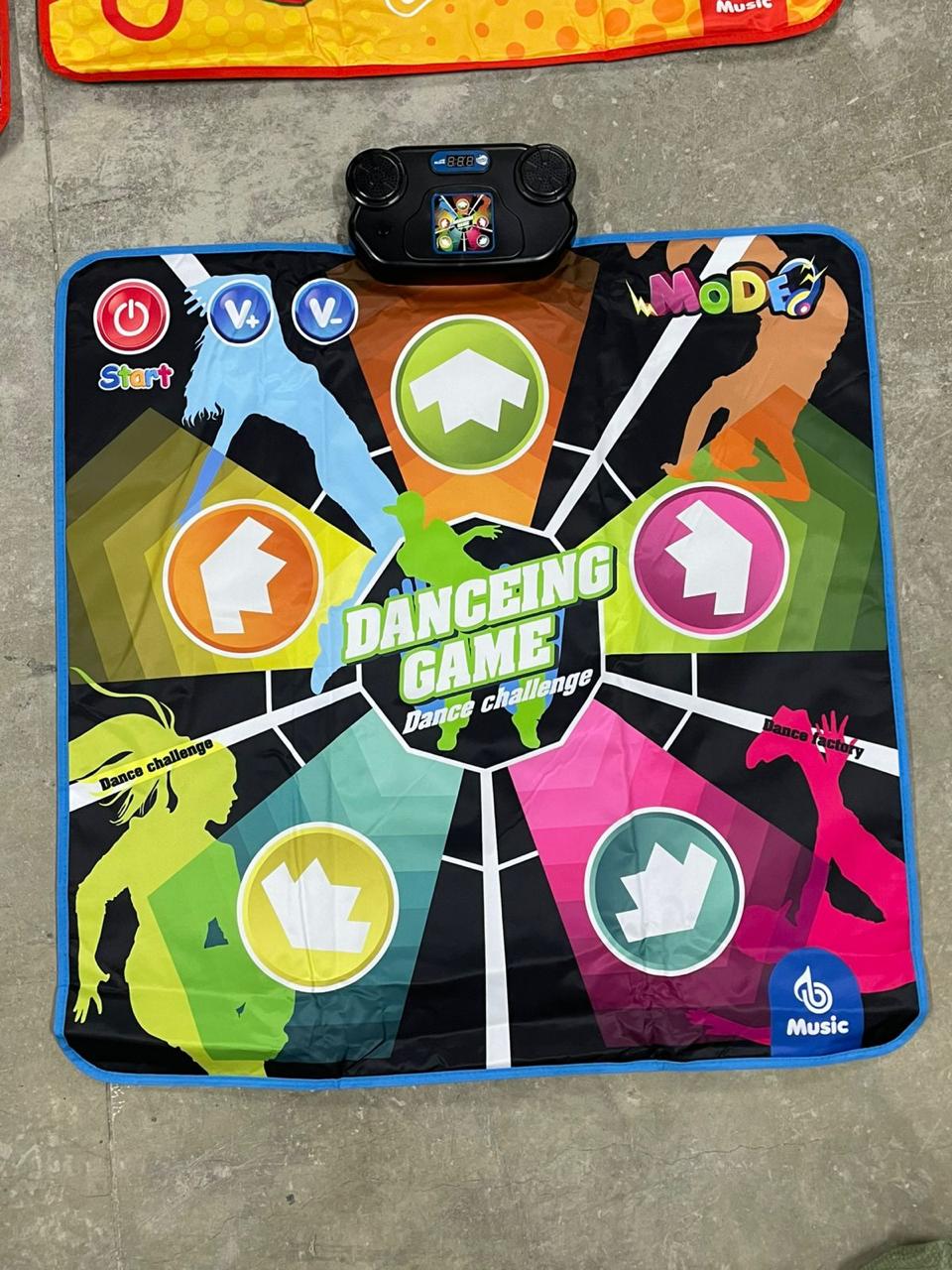 TAPETE TWISTER BAILABLE XY-23188 MODELO